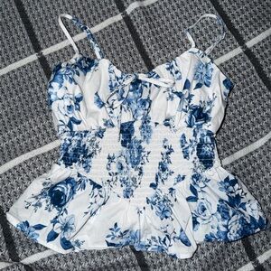 Francesca's Collections Blue and White Floral Top